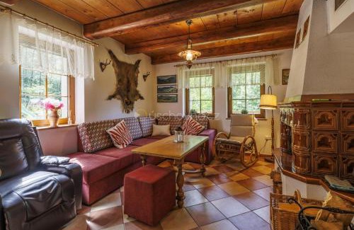 Cervena Voda Ski Chalet | Relax at Chalet Horní Orlice with Ocean View & Hot Tub