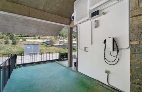 Gavin House | Pet-Friendly Retreat at Casa Rural Biescas in the Pyrenees