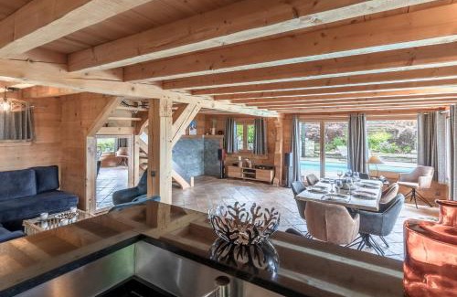 Saint-Gervais-les-Bains Ski Chalet | Relaxing Chalet Hygge with Pool & Quiet Atmosphere