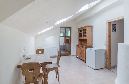 Neustift Im Stubaital Cottage | Cozy Alpine Hut in Stubaital with Spa and Pet-Friendly Amenities