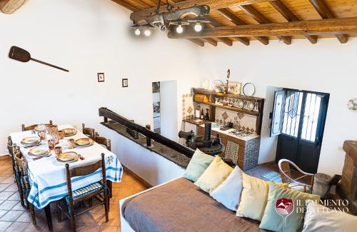 Bronte Ski Chalet | Inviting Chalet il Palmento del Vulcano with Oceanfront Views