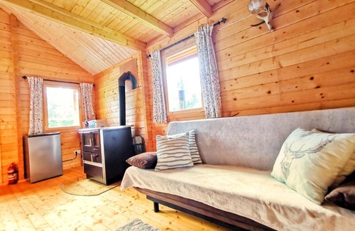 Sankt Radegund bei Graz Apartment | Pet-Friendly Chalet im Grünen with Hot Tub & Top Reviews