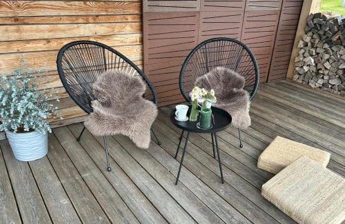 Schenkenfelden House | Chalet im Grünen: Family-Friendly Retreat in Nature
