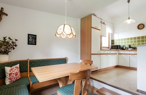 Bad Mitterndorf House | Cozy Holiday Home in Bad Mitterndorf Near Ski Adventures