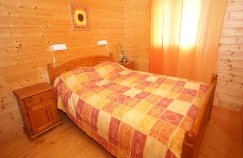 Plantades Ski Chalet | Chalet in Beaulieu near Lake & Castle