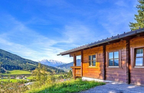 Eben im Pongau House | Idyllic Chalets in Eben im Pongau with Family-Friendly Amenities