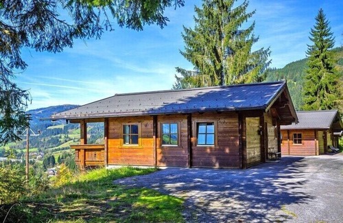 Eben im Pongau House | Idyllic Chalets in Eben im Pongau with Family-Friendly Amenities