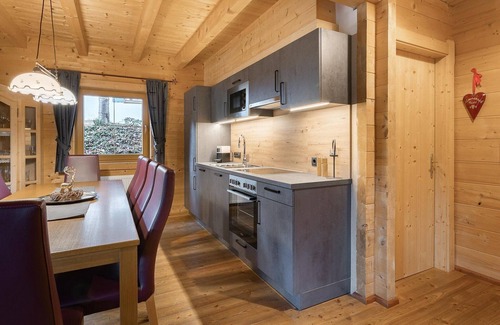 Fuegen Ski Chalet | Relaxing Retreat at Chalets Almdorf Zillertal, Fügen