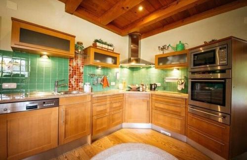 Unterlibitsch House | Inviting Holiday Home in the Heart of Petzenland's Nature