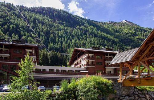 Vallorcine Apartment | Cozy Apartment in Savoyard Mountain Village with Pool