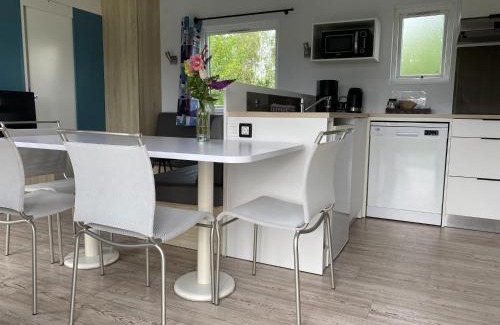 De Veenhoop Ski Chalet | Idyllic Chalet Retreat in the Frisian Countryside