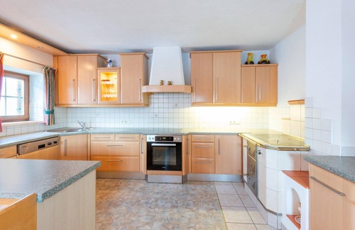 Hochfilzen House | Cozy Hochfilzen Farmhouse with Mountain Views & Breakfast