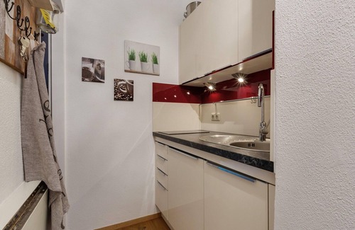 Jochberg Apartment | Cozy Apartment in Jochberg with Balcony and Kitchen Amenities