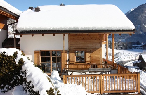 Wald im Pinzgau Ski Chalet | Elegant Ritzy Chalet in Wald-Königsleiten with Indoor Pool