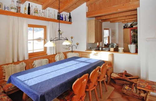 Konigsleiten Ski Chalet | Rated 10/10: Family-Friendly Chalet in Königsleiten