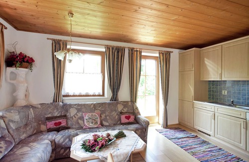 Kirchberg in Tirol Apartment | Cozy Apartment Steps from Ski Area in Kirchberg