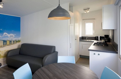 Kamperland Ski Chalet | Cozy Chalet with Pool, Just Steps from the Beach