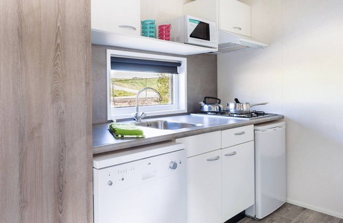 Kamperland Ski Chalet | Cozy Chalet with Pool, Just Steps from the Beach
