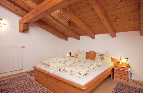 Kirchberg in Tirol Apartment | Cozy Apartment Steps from Ski Area in Kirchberg - Pet Friendly