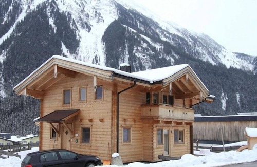 Oberkrimml Ski Chalet | Top-Rated Chalet Wasserfall in Krimml with Spa & Breakfast