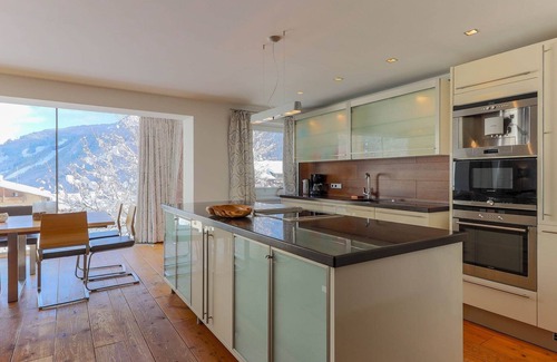 Krimml House | Elegant Holiday Home in Krimml with Spa & Sauna