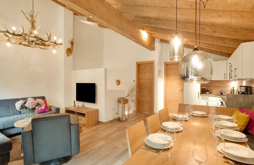 Krimml House | Elegant Holiday Home with Sauna and Spa Amenities