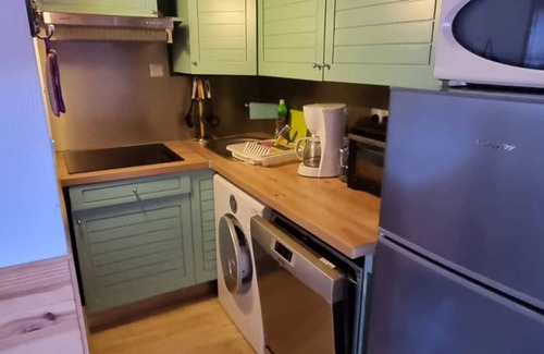 Les Angles Ski Chalet | Spacious Chalet Les Angles for Families, Pet-Friendly Retreat