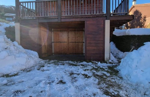 Les Angles Ski Chalet | Spacious Chalet Les Angles for Families, Pet-Friendly Retreat