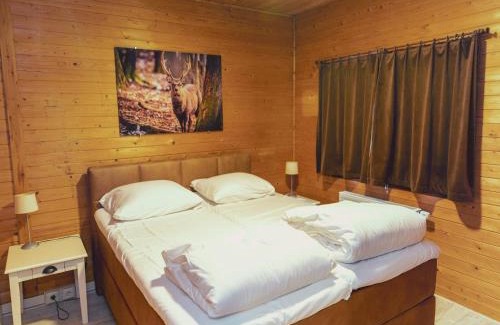 The Ardennes Ski Chalet | Inviting Chalet in Odeigne with Jacuzzi & Family-Friendly Amenities