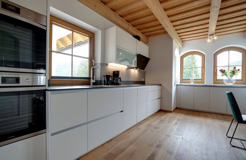 Mauterndorf House | Inviting Holiday Home in Mauterndorf with Sauna & Spa