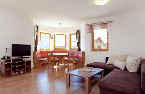 Mittersill House | Elegant Villa with Sauna and Hot Tub in Mittersill