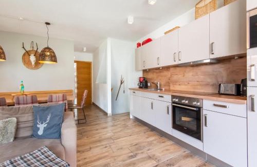 Lengdorf House | Cozy Holiday Home in Niedernsill with Relaxing Sauna