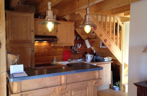 Isola Ski Chalet | Relaxing Retreat at Chalet Mercantour with Spa & Breakfast
