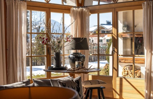 Sankt Johann in Tirol Villa | Relaxing Chalet in St. Johann: Pool, Spa & Family-Friendly