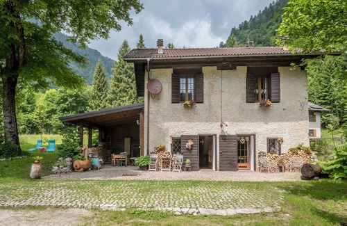 Concei Ski Chalet | Forest Retreat: Ideal for a Digital Detox & Pet-Friendly