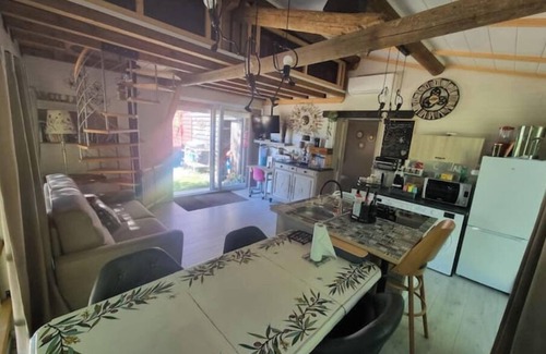 Concoules Ski Chalet | Chalet in the heart of the forest Animals ok