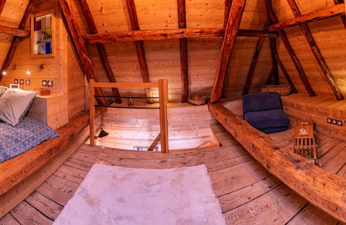 Huez-en-Oisans Ski Chalet | Chalet in Huez Village Steps from Ski Slopes & Family Friendly