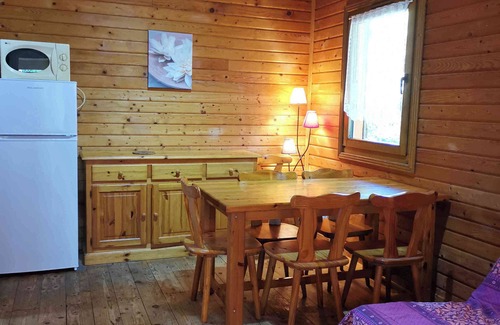 Darbres Ski Chalet | Nature Retreat with Pool and Playground for Families