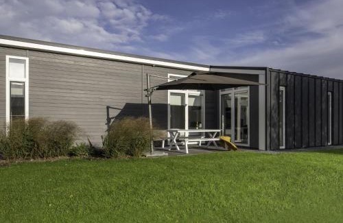 Wemeldinge House | Relaxing House with Sauna in Popular Zeeland Holiday Park
