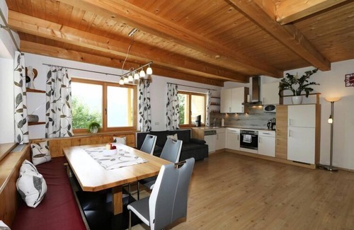 Rohrberg House | Guest Rated 10/10: Family-Friendly Semi-Detached House