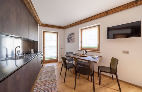 Vodo Cadore Apartment | Comfortable Chalet Ines - Child-Friendly with Breakfast Included