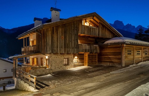 Vodo Cadore Apartment | Comfortable Chalet Ines - Child-Friendly with Breakfast Included
