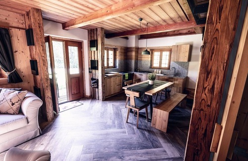 Ragoli House | Cozy Chalet Surrounded by Nature for 4 Guests