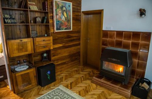 Kolasin Apartment | Relax at Chalet Iris: Family-Friendly with Sauna & 10/10 Rating