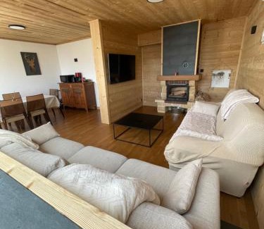 Bolquere Ski Chalet | Chalet Isard Pyrénées 2000: Prime Ski Access & Pet Friendly