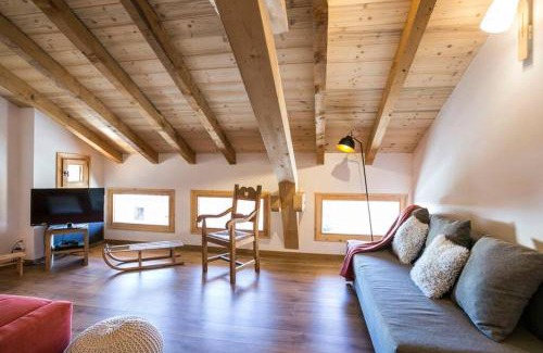 Arc-1600 Ski Chalet | Inviting Chalet Iseran: 4-Star Stay with Pet-Friendly Perks