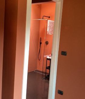 Milan Apartment | Experience the Charm of Chalet with Excellent Guest Ratings