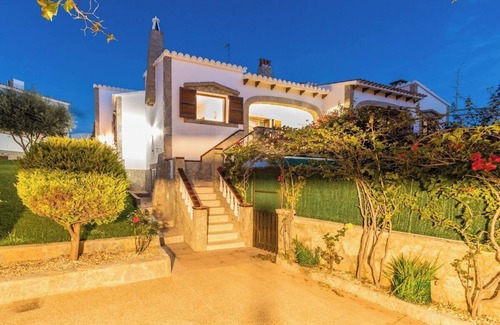 Punta Grossa Villa | Experience Chalet Joan i Nuria with Private Pool & Ocean View