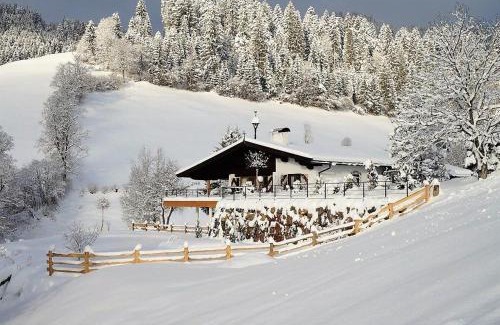 Reith bei Kitzbuehel Apartment | Experience Chalet Kitzbichl: 4-Star Oceanfront Retreat