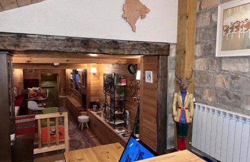 Kolasin Apartment | Unforgettable Chalet Kolašin: 4-Star Guest Rated Escape